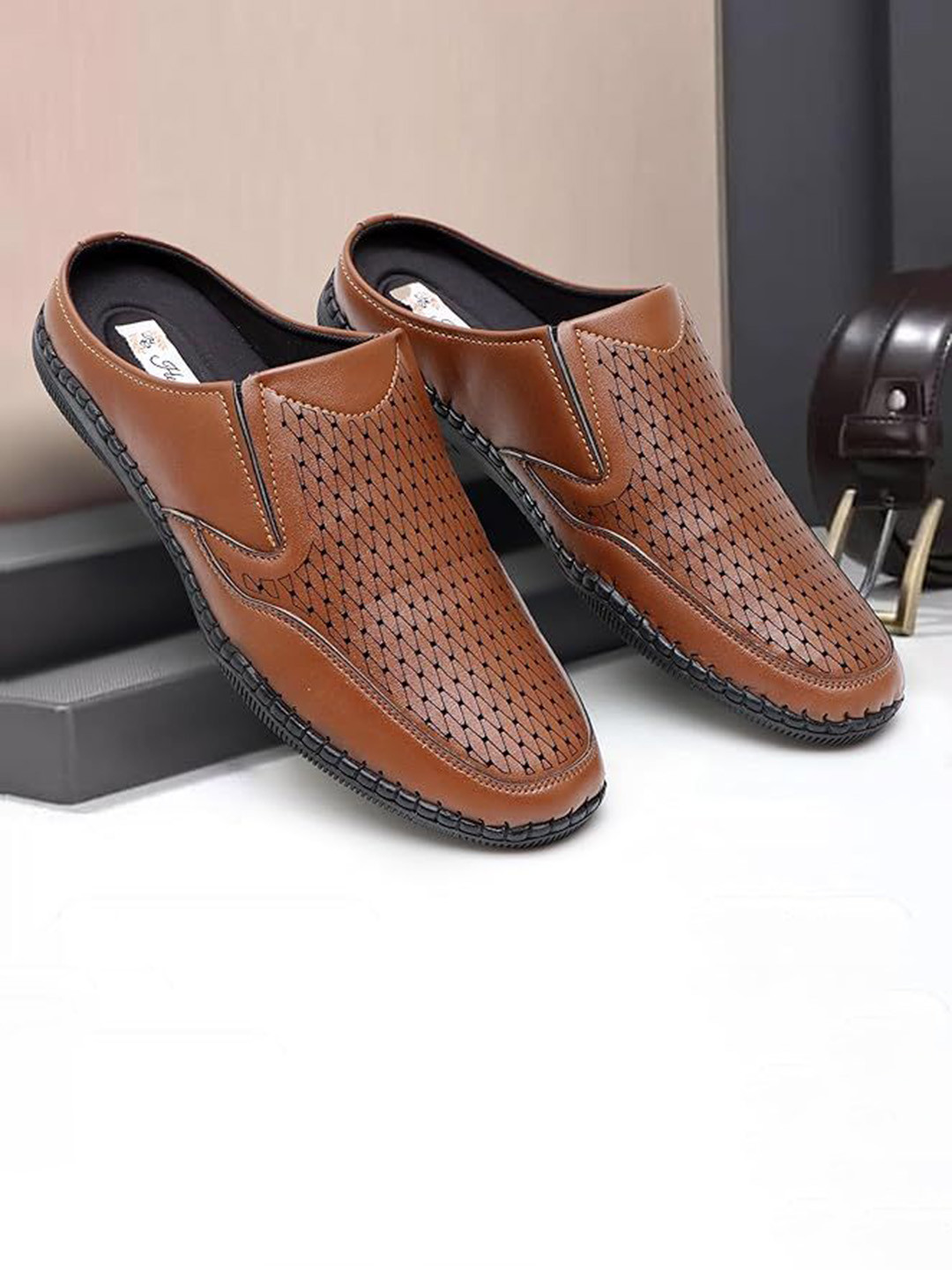 HEELS COUNTY Men Slip-On Perforations Loafers