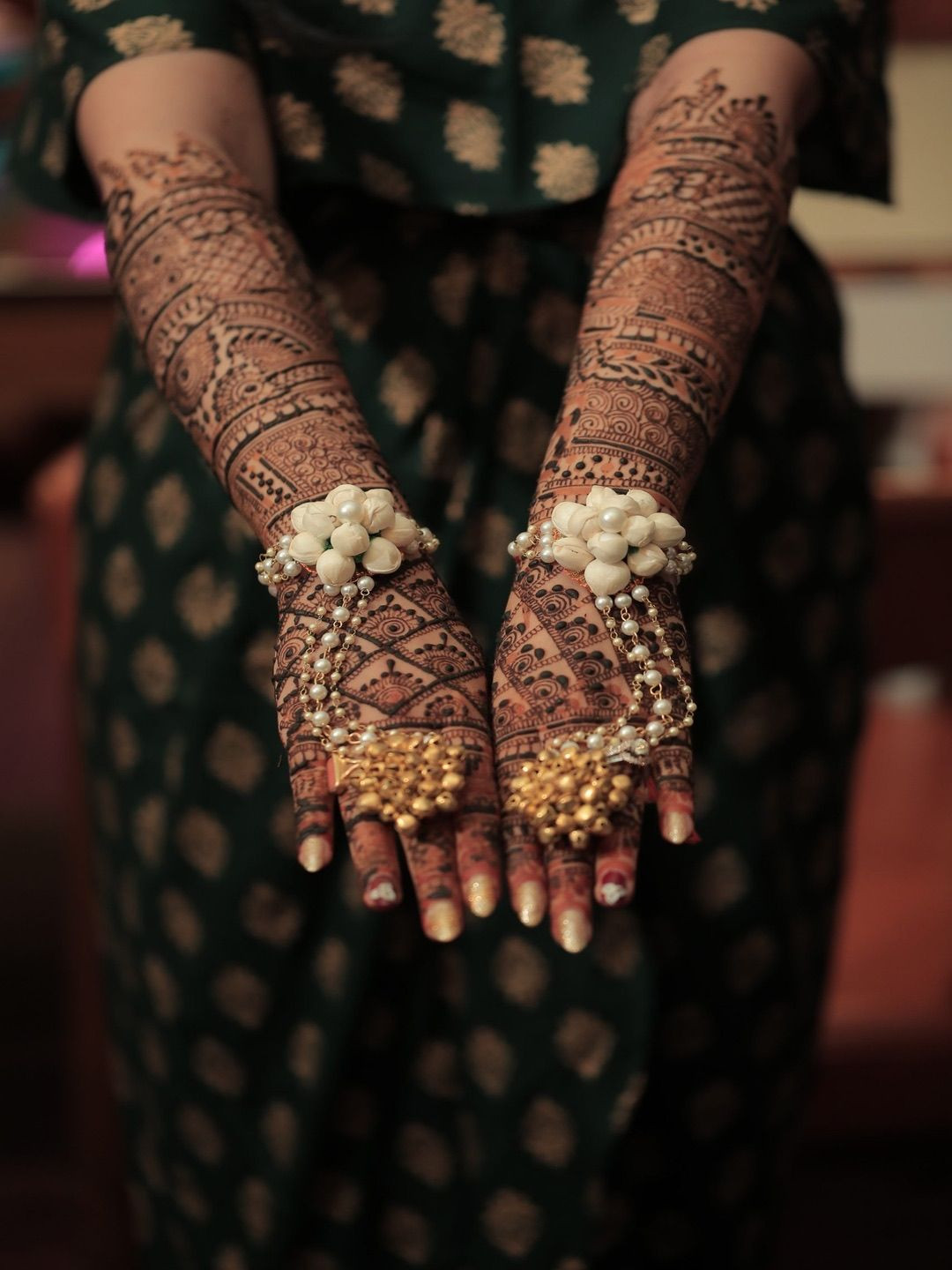 Flosaira Women Set Of 2 Artificial Beaded Ring Braceletds