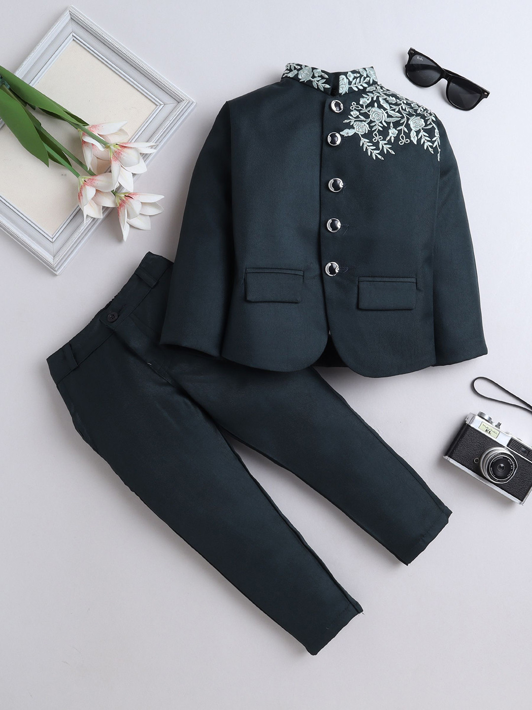 FOURFOLDS Boys 2-Pc Embroidered Bandhgala Mandarin Collar Party Suit