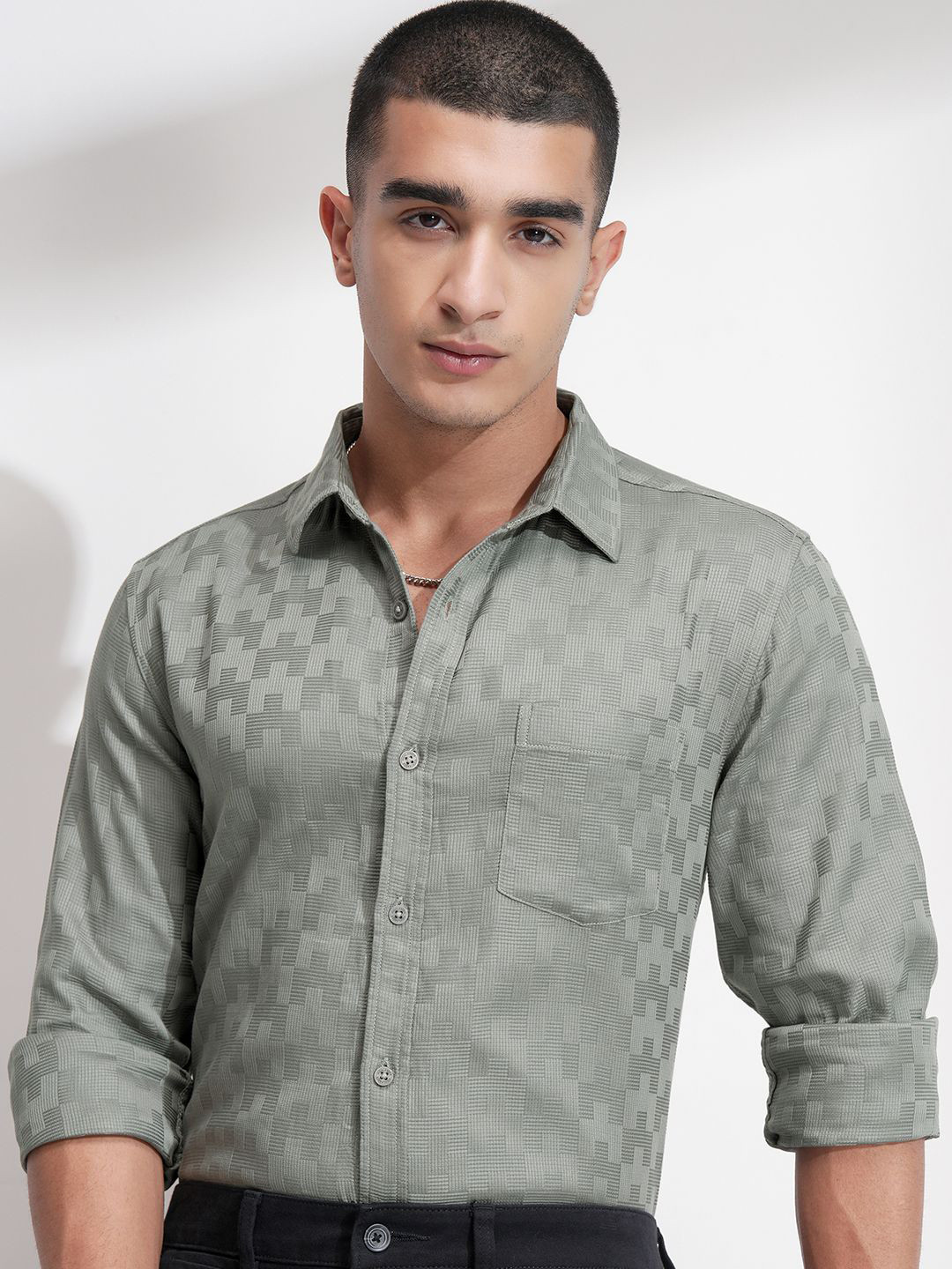 HIGHLANDER Men Comfort Fit Textured Spread Collar Cotton Casual Regular Fit Shirt