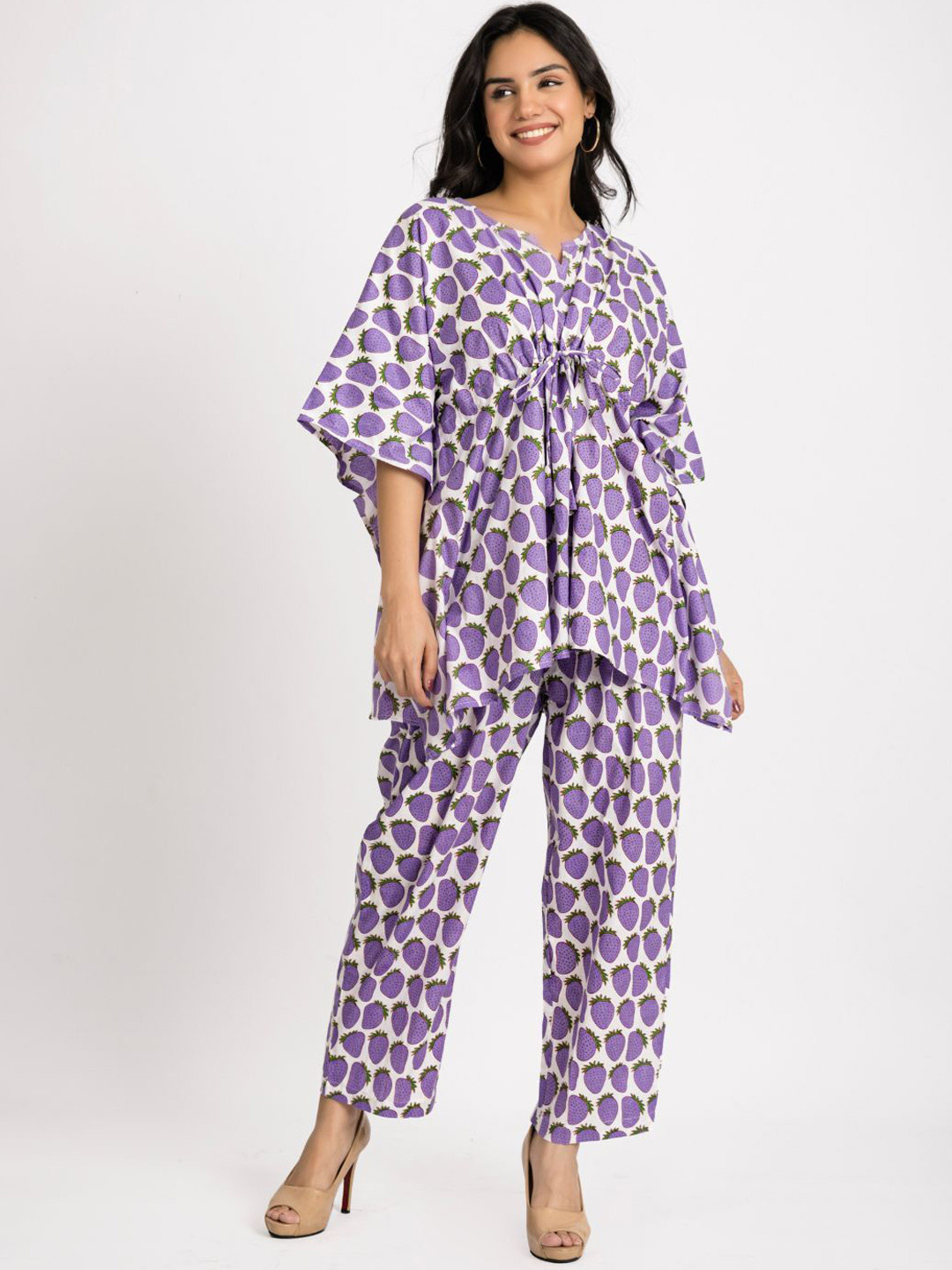 Safeera Women Geometric Printed Night suit