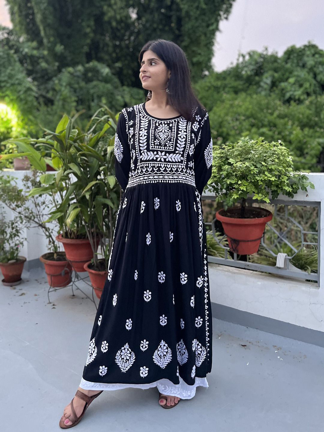 Everything In Chikankari Women Embroidered Chikankari Pleated A-Line Kurta