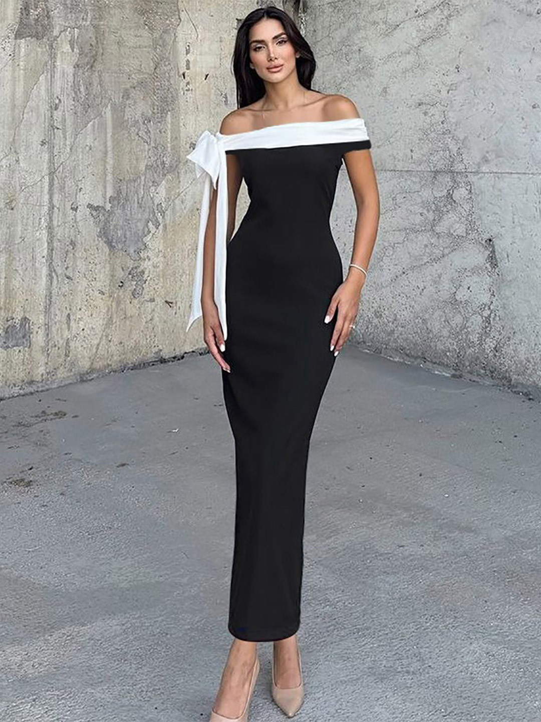 MIAKEE Women Off-Shoulder Colourblocked Maxi Sheath Dress With Bow Details