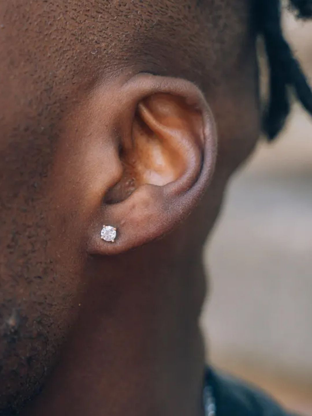 The Roadster Lifestyle Co. Men Stone Studded Minimal Stud Earring