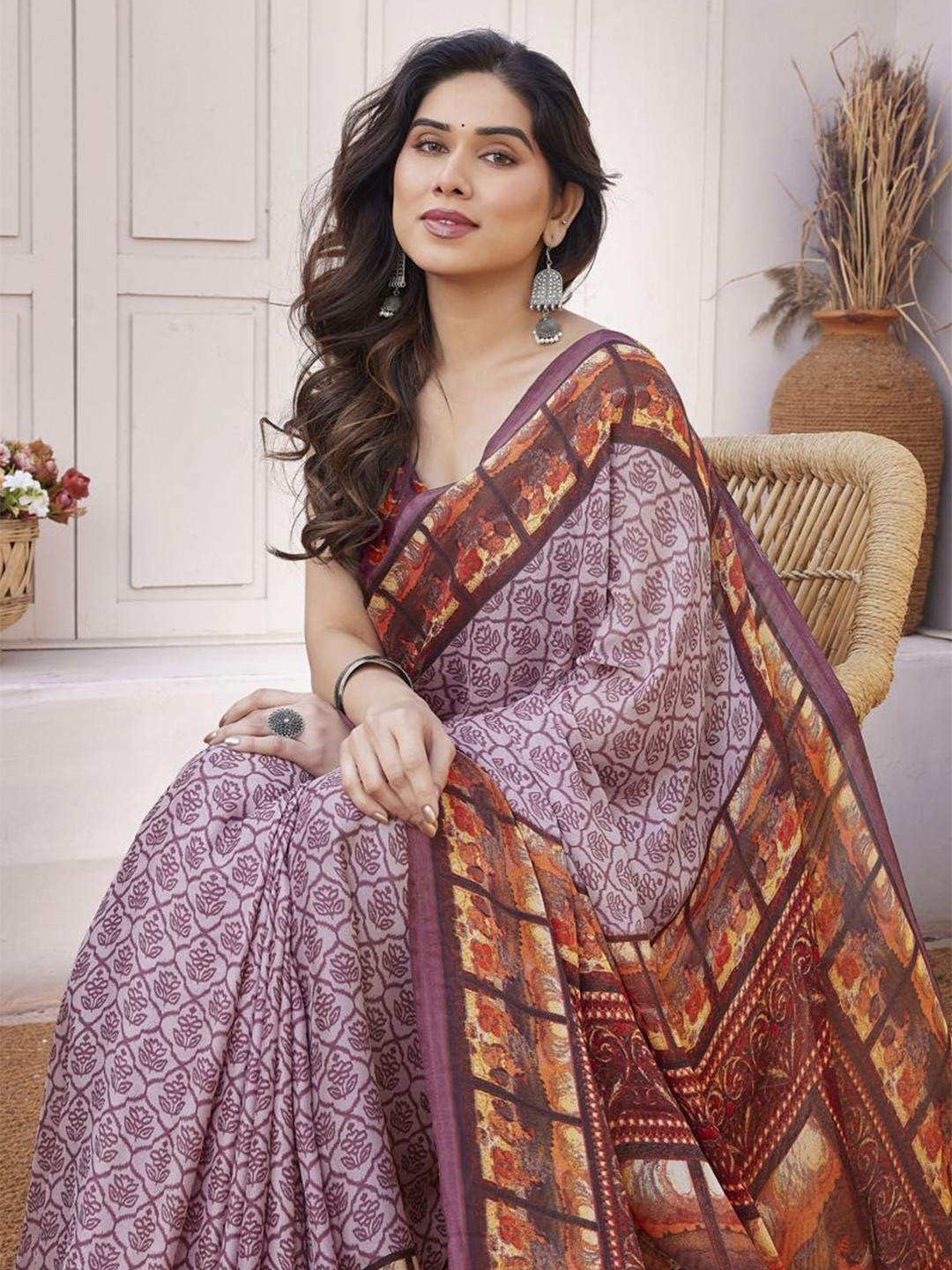 KALINI Floral Printed Chiffon Saree With Unstitched Blouse Piece
