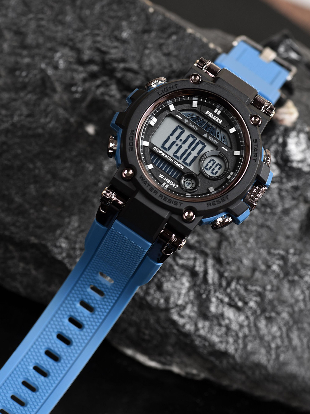 FELIZER Men Embellished Dial & Textured Straps Analogue and Digital Watch H9047-LSKA-Blue