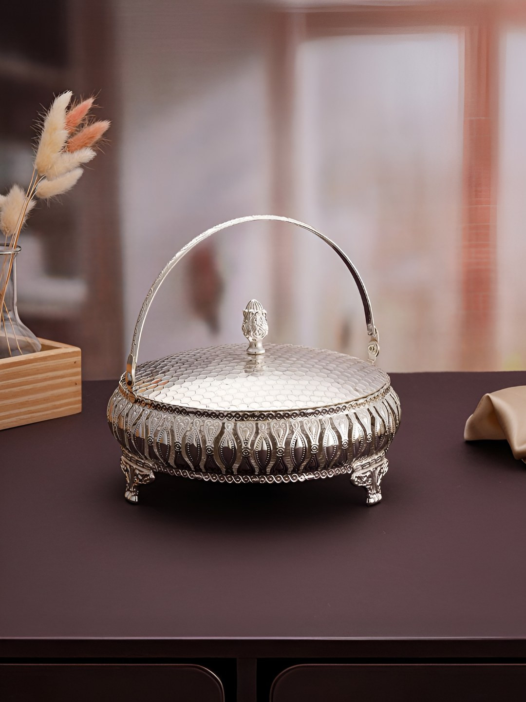 Troveas Silver-Toned Stainless Steel Easy to Clean Serving Tray