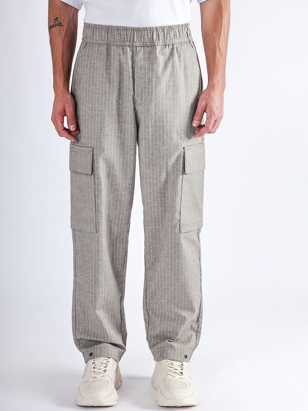 Tailoraedge Men Air Striped Relaxed Convertible Cargos Trousers