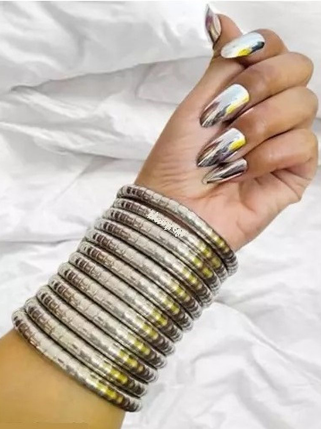 SZN Viral Silver Spiral Bangle