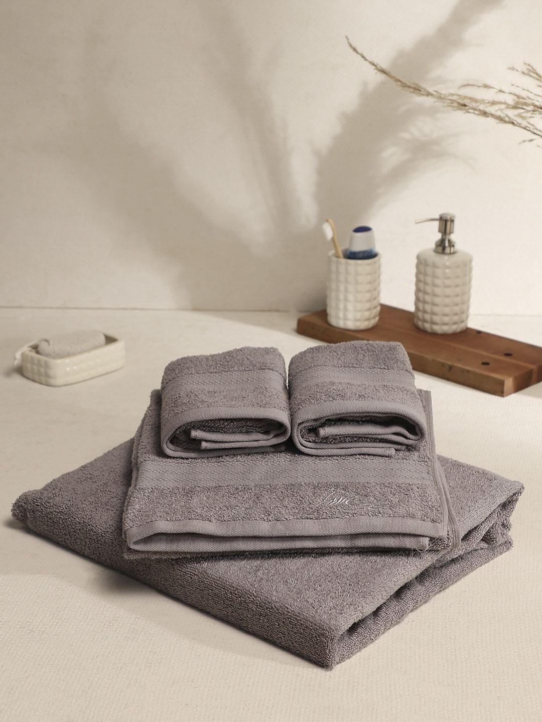 Monte Carlo Grey 4 Pieces Pure Cotton 380 GSM Bath Towels