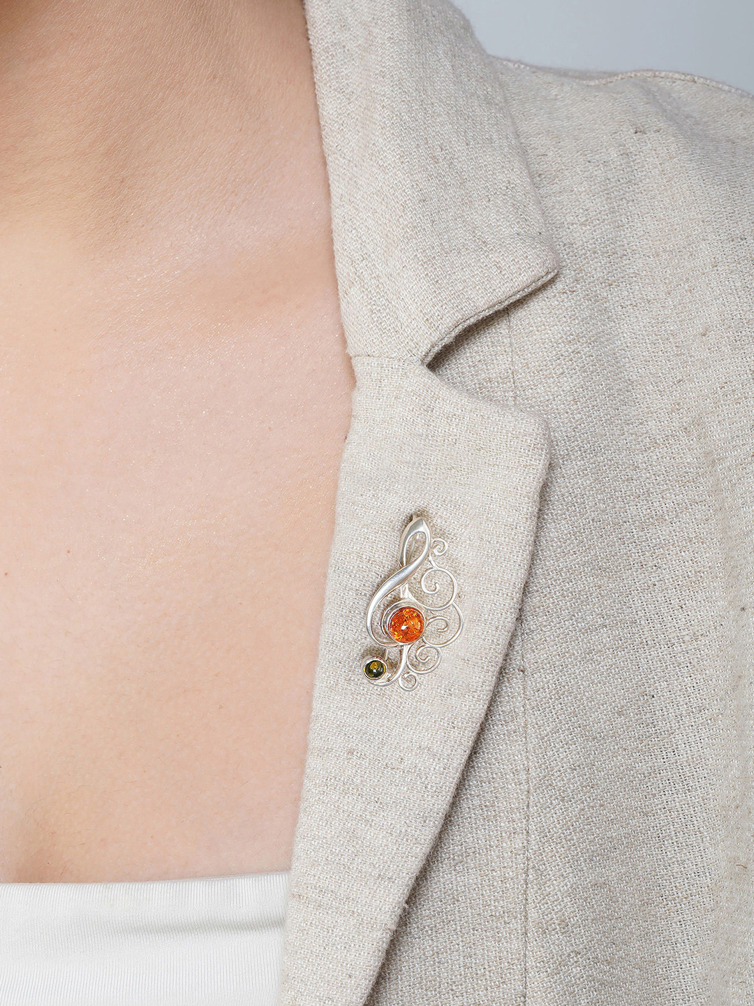 Asteri Shine On Cognac & Green Sterling Silver European Baltic Amber Treble Clef Brooch