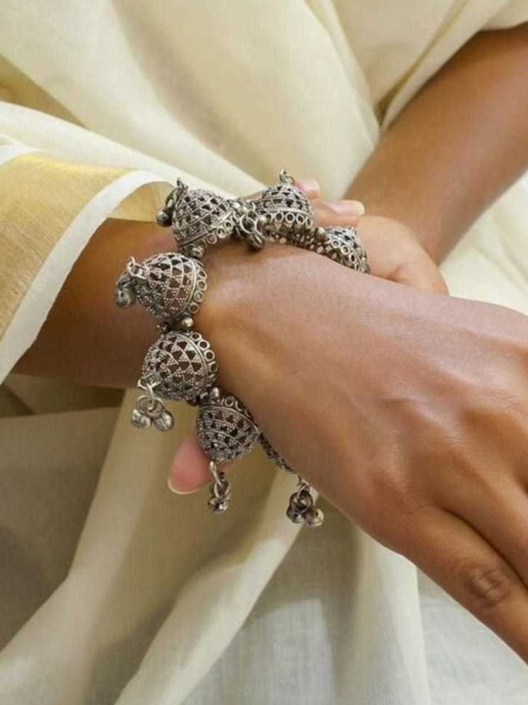 SZN Oxidised Textured Ghungroo Bangle