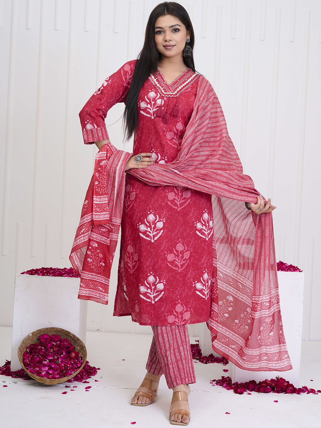 SIGNORIA Floral Printed V-Neck Pure Cotton Straight Kurta With Trousers & Dupatta