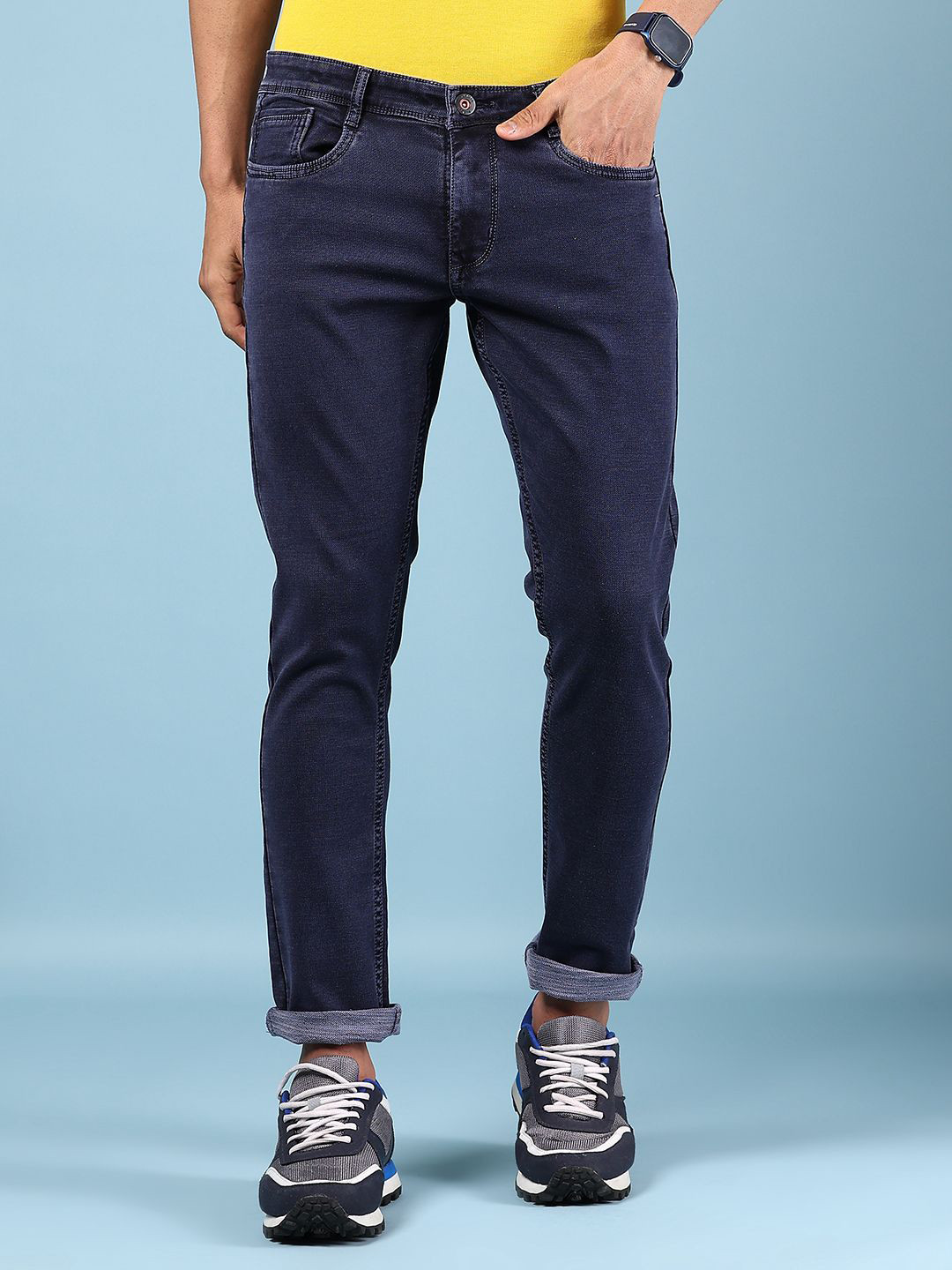 V-Mart Men Slim Fit Medium Rise Clean Look Light Fade Non-Stretchable Jeans