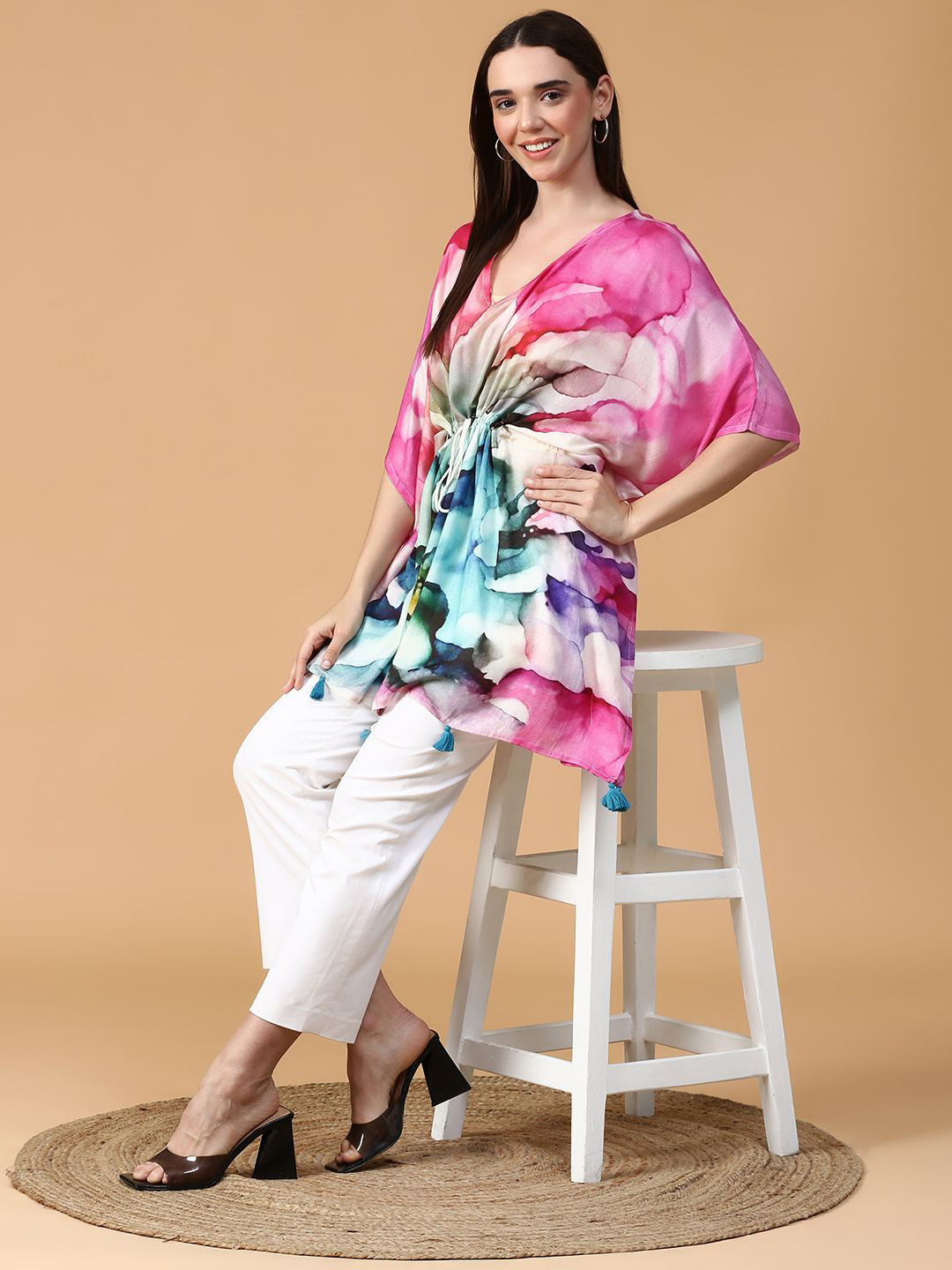 Tiara Floral Printed V-Neck Tasselled Tie-Up Shrug