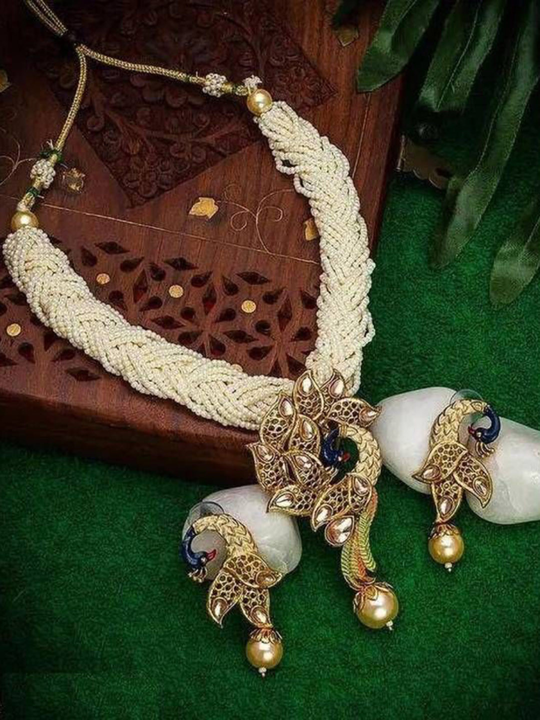 JYONA Gold-Plated Kundan Studded Jewellery Set