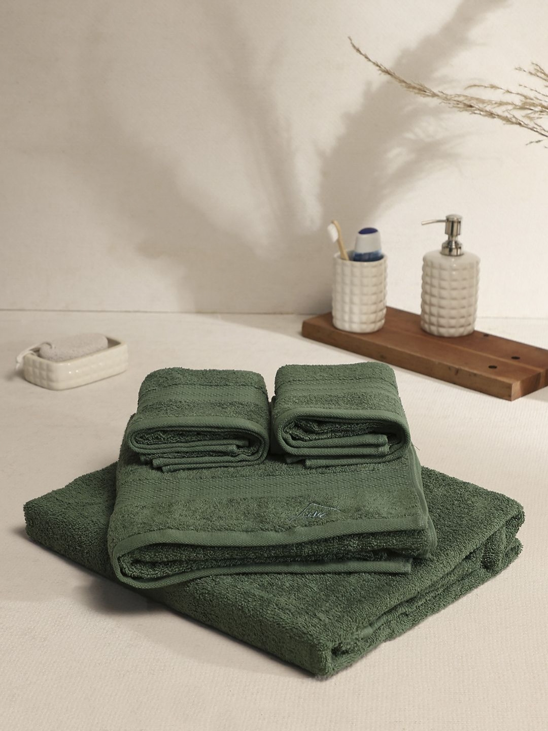 Monte Carlo Green 4 Pieces Pure Cotton 380 GSM Bath Towel