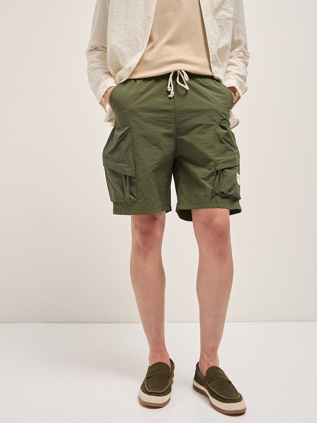 THE BEAR HOUSE Men's Solid Knee Length Cargo Shorts