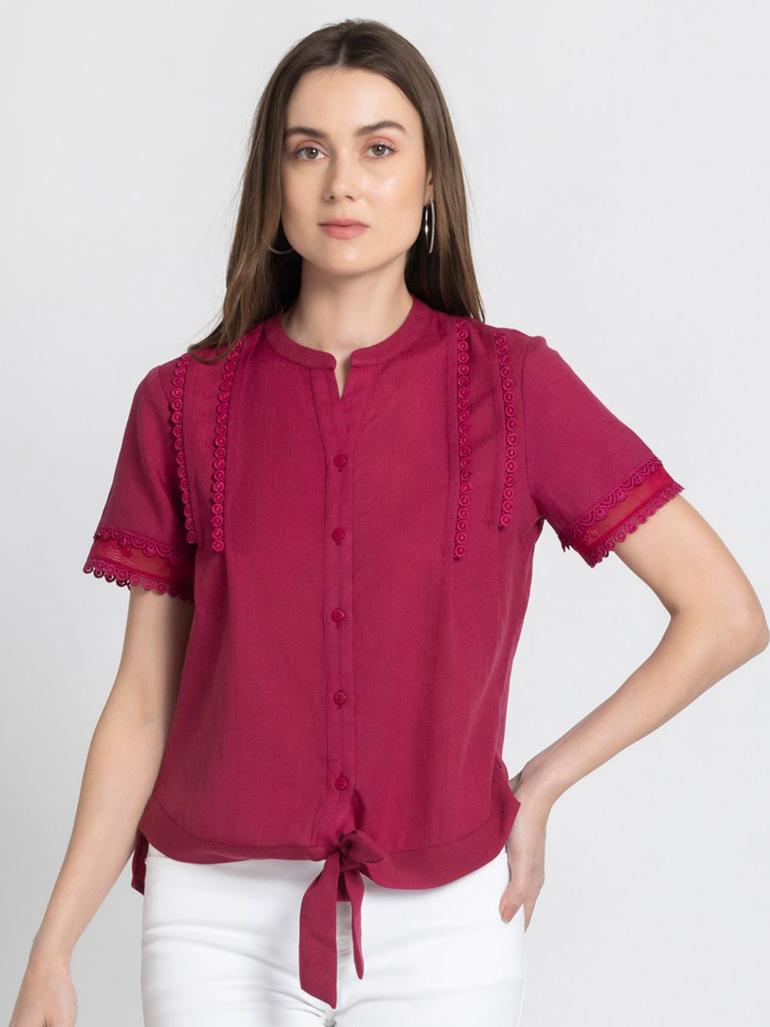 SHAYE Women's  Mandarin Collar Short Sleeves Top