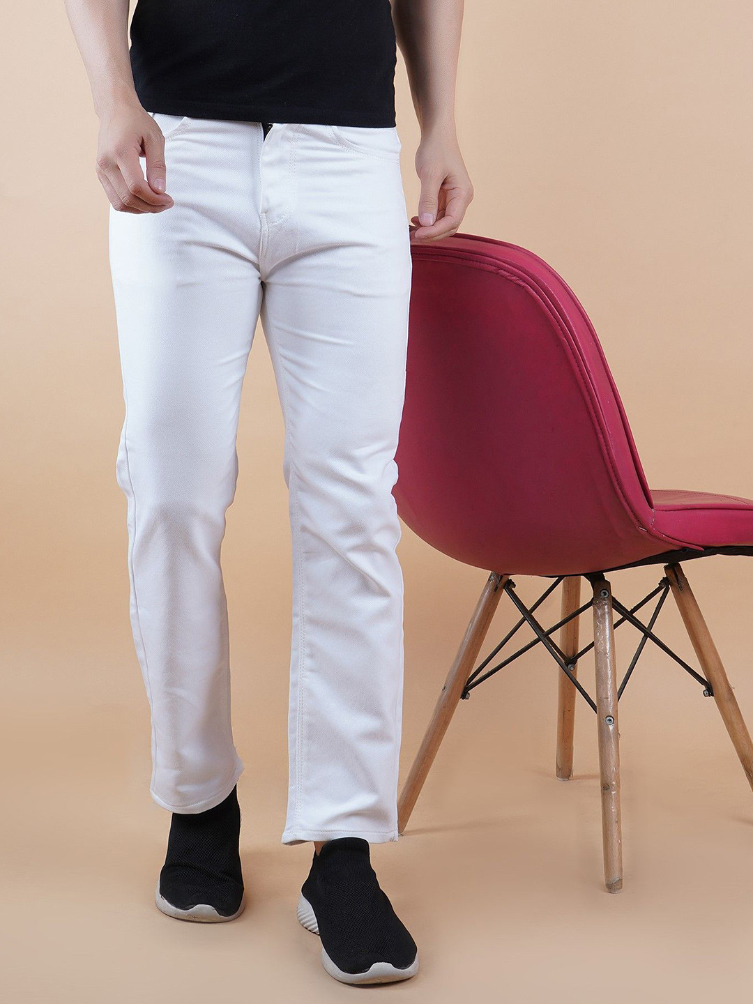 Metronaut Men Classic  Mom Fit Low Rise Clean Look Non-Stretchable White Jeans