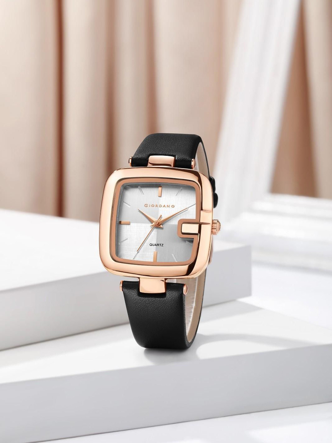 GIORDANO Women Dial & Leather Bracelet Style Straps Analogue Watch GZ-60089-01