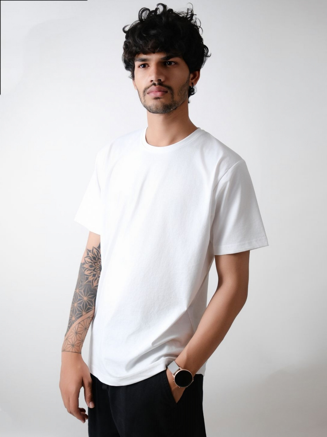 OG THE ORIGINALS Men Solid Round Neck Cotton T-shirt