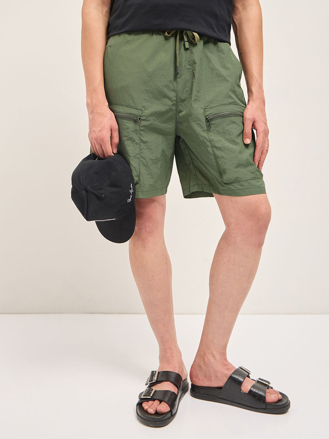 THE BEAR HOUSE Men's Solid Knee Length Cargo Shorts