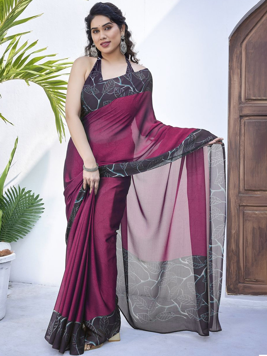KALINI Solid Saree With Printed Border