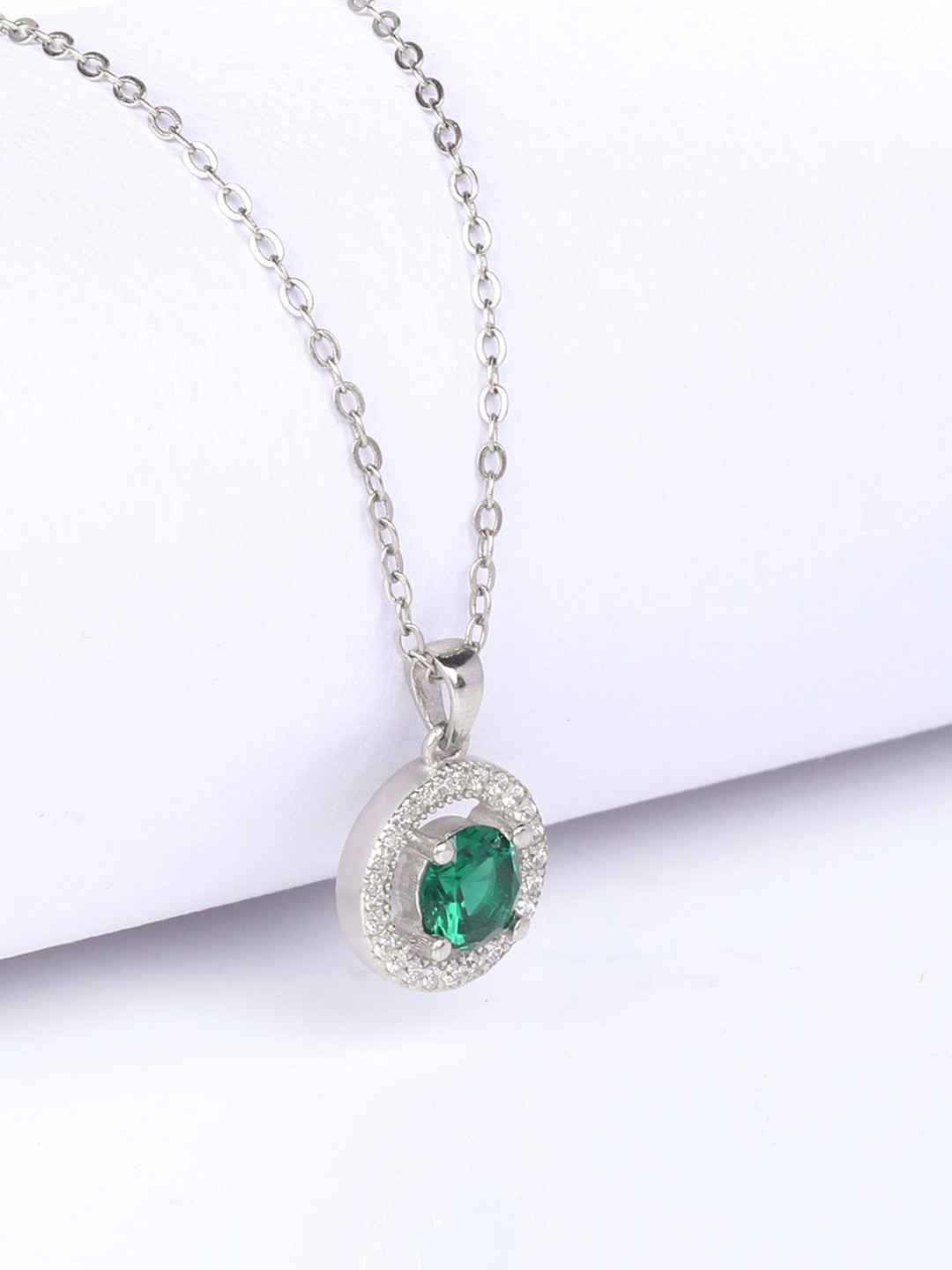 GIVA 925 Silver Rhodium-Plated Cubic Zirconia Forest Green Shining Halo Pendant With Chain