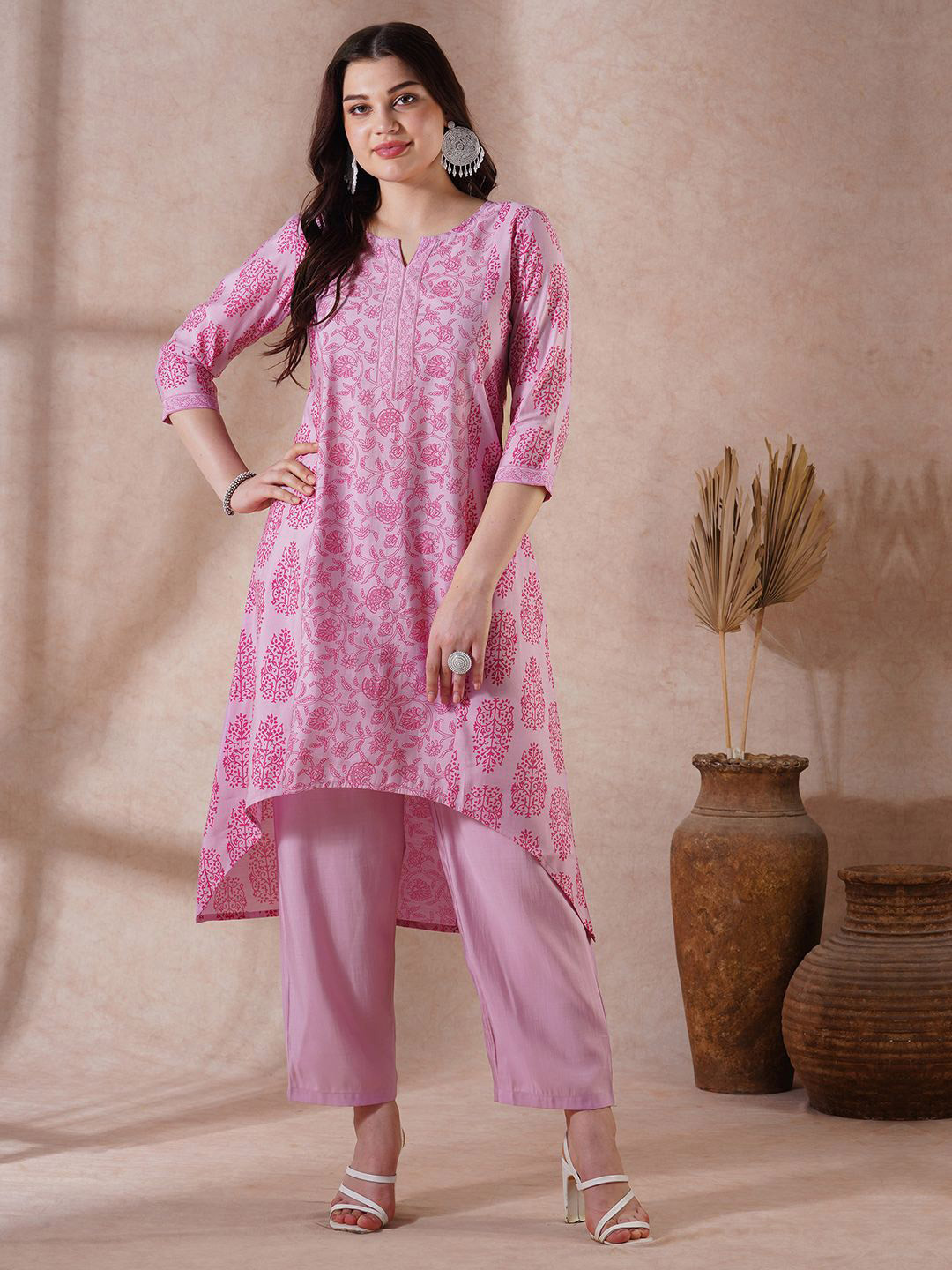 Globus Round Neck All Over Floral Print High-Low Hem A-Line Kurta With Pants Festive Set