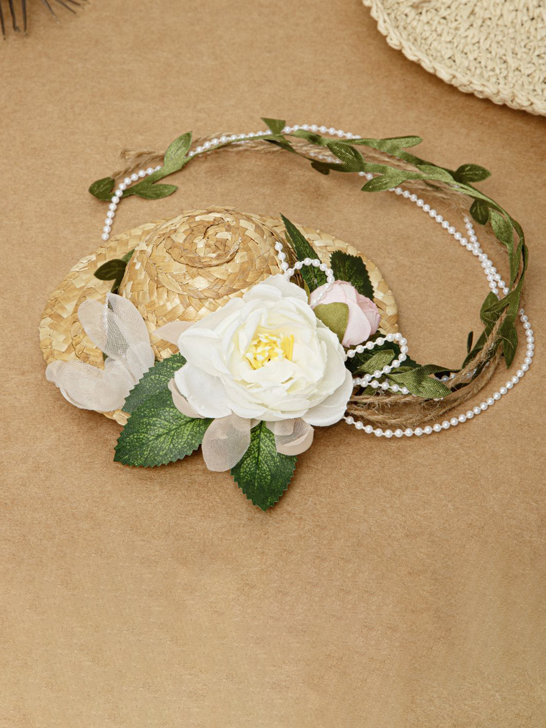 Radhu & Kabby Women Jute Fasinator Hair Clip