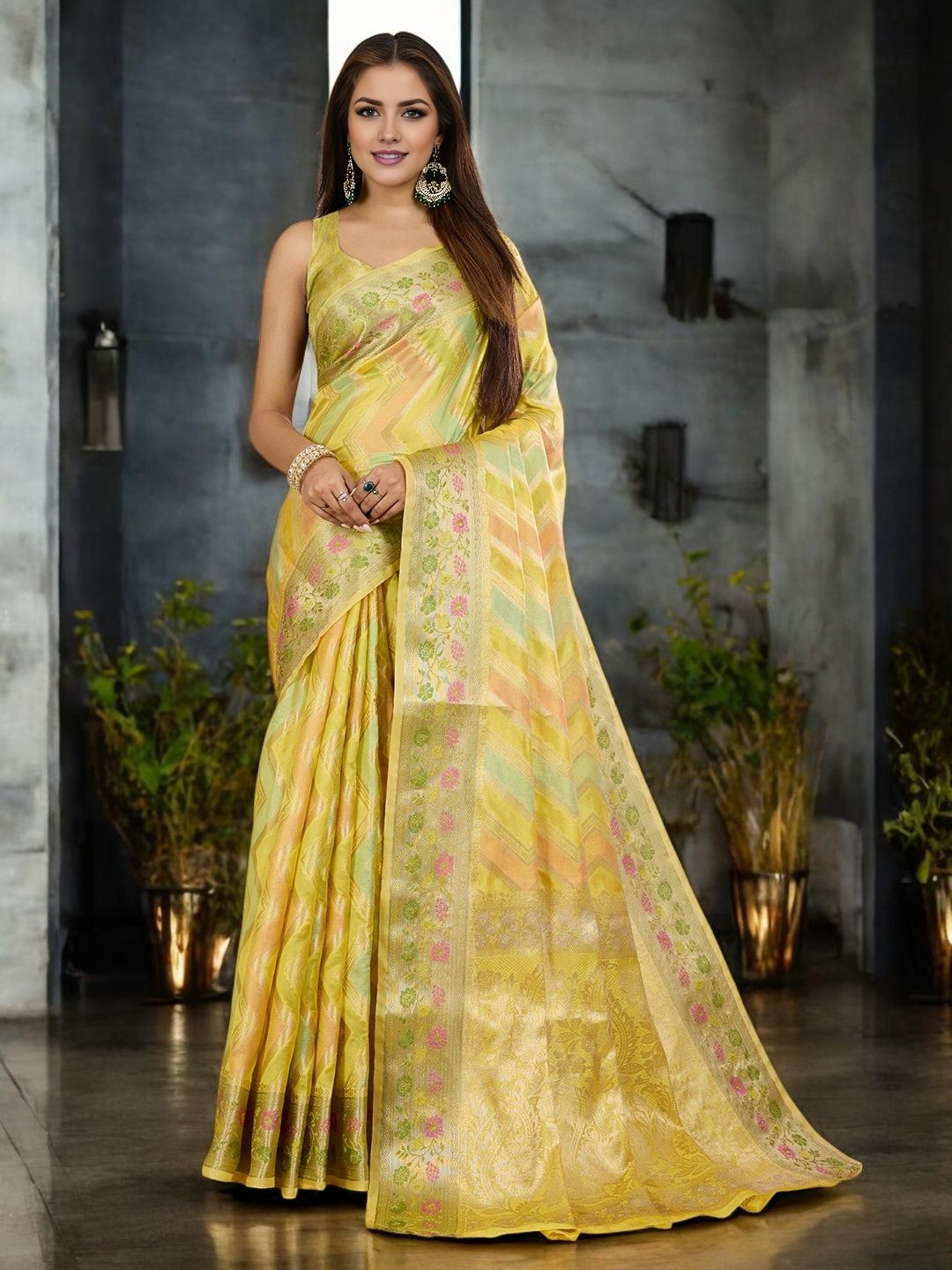 Mitera Leheriya Zari Organza Handloom Banarasi Saree