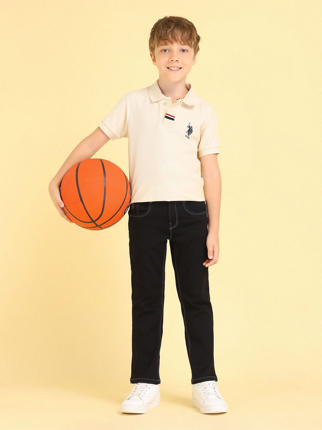 U.S. Polo Assn. Kids Boys Relaxed Fit Mid Rise Jeans