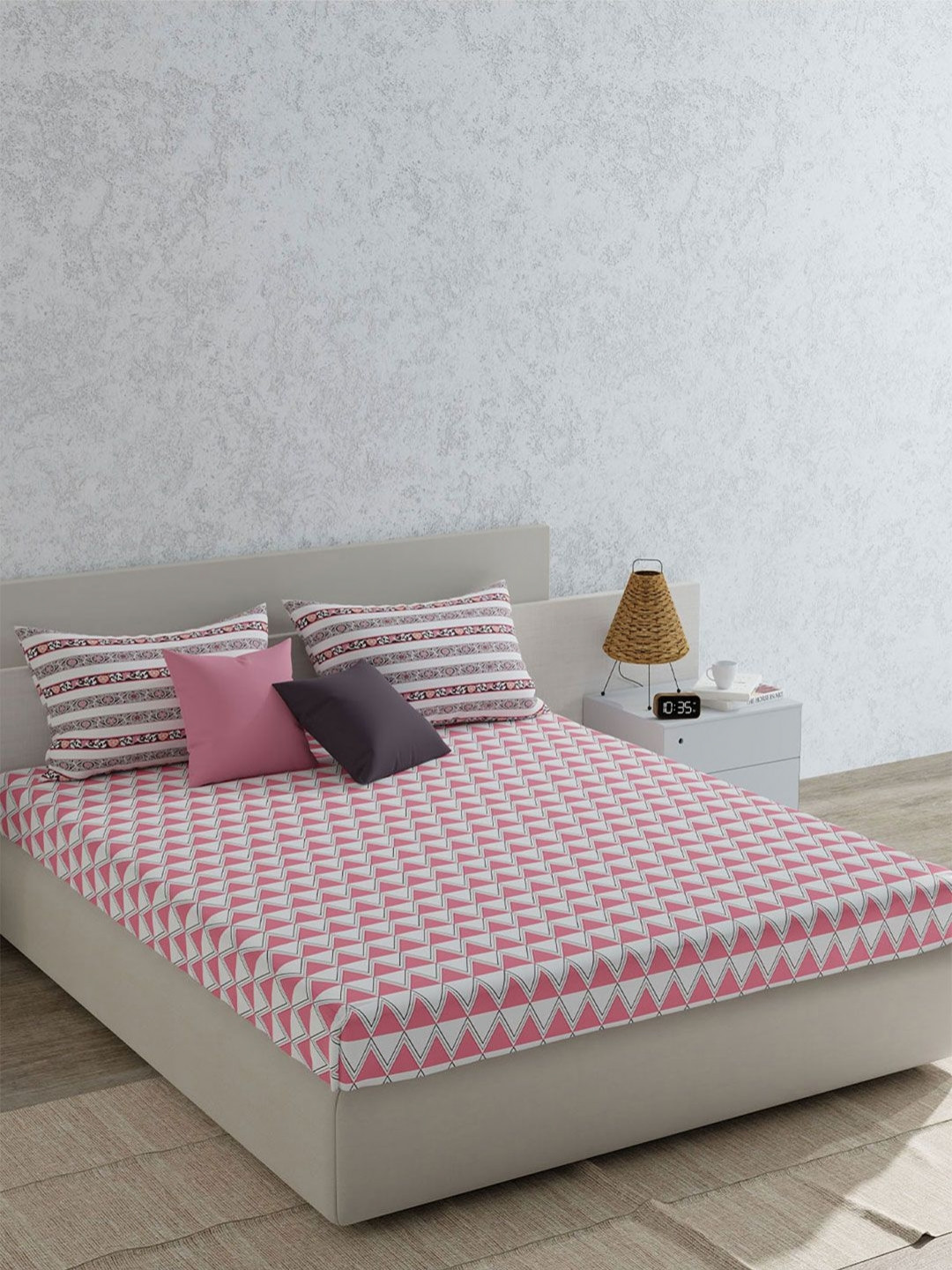 MYTRIDENT Utsav White Geometric Pure Cotton Feather Soft 120 TC Queen Bedsheet with 2 Pillow Covers-90 x 100 inches