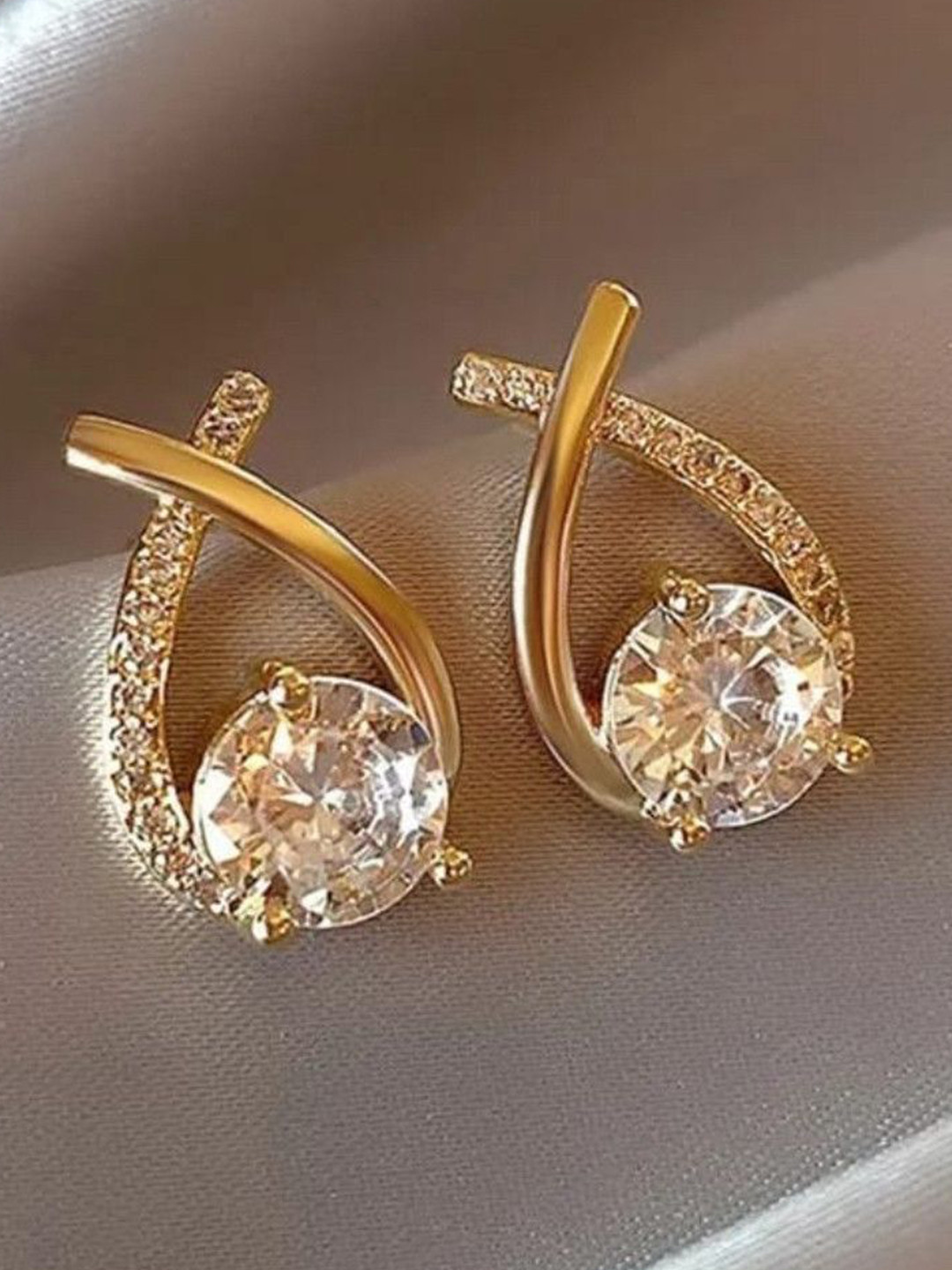 Alonzo Artificial Stones Studded Contemporary Studs