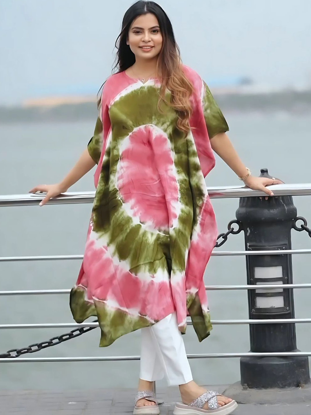 Maaesa Geometric Tie & Dye Dyed Kaftan Kurta