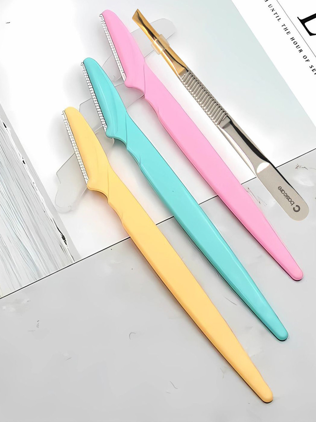 basicare Set Of 4 Eyebrow Razor & Slant Tweezers