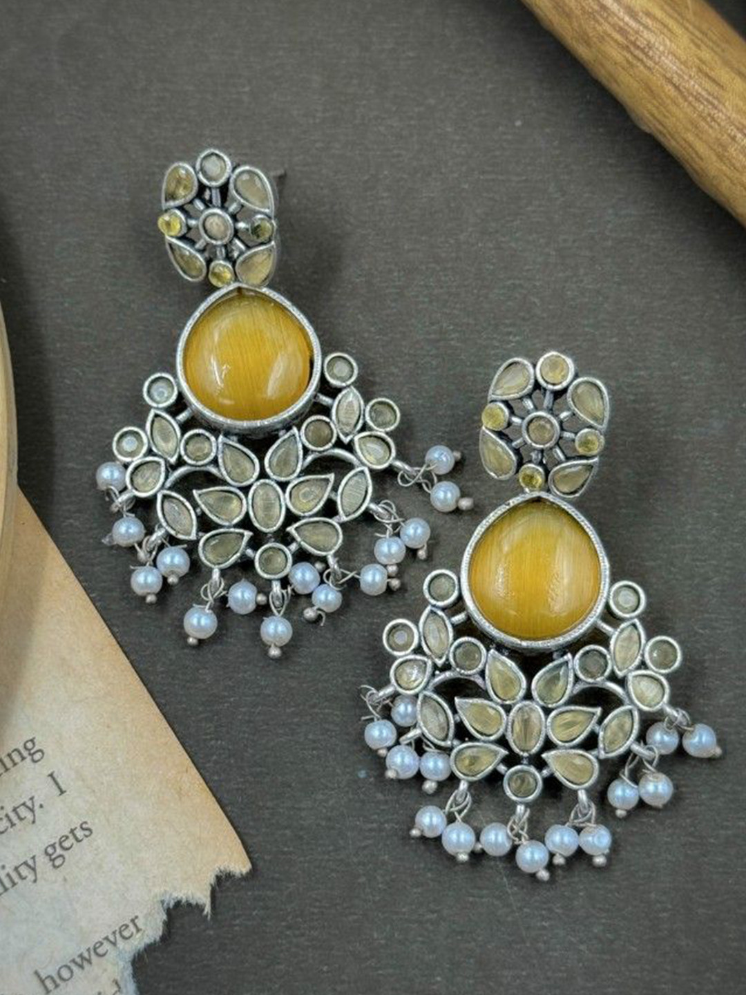 NAMAN ARTS Teardrop Shaped Chandbalis Earrings