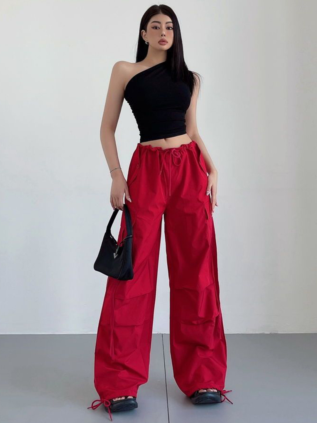 Outzidr Black One Shoulder Ruched Tank