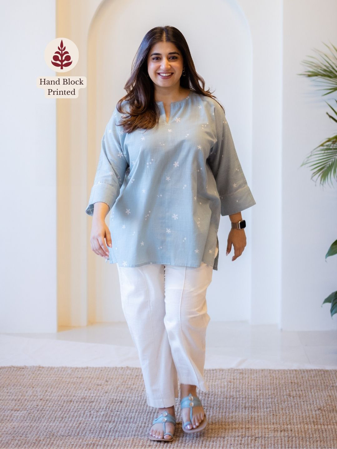 THE INDIAN ETHNIC CO Delilah Women Cotton Embroidered Short Kurti