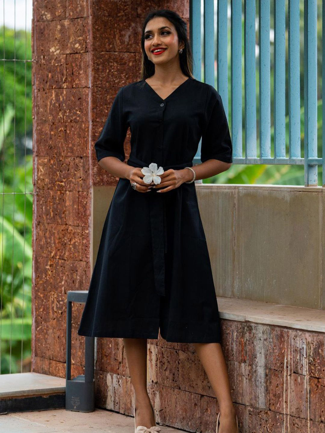 COTTONS DAILY V-Neck Shirt Dress
