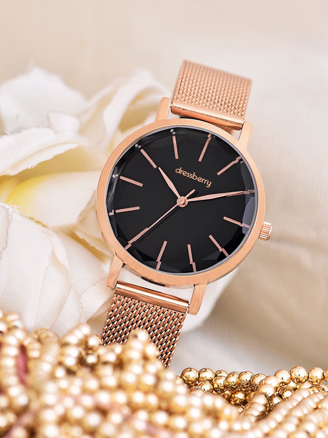 DressBerry Women Bracelet Style Straps Analogue Watch HOBDB-09769-BK