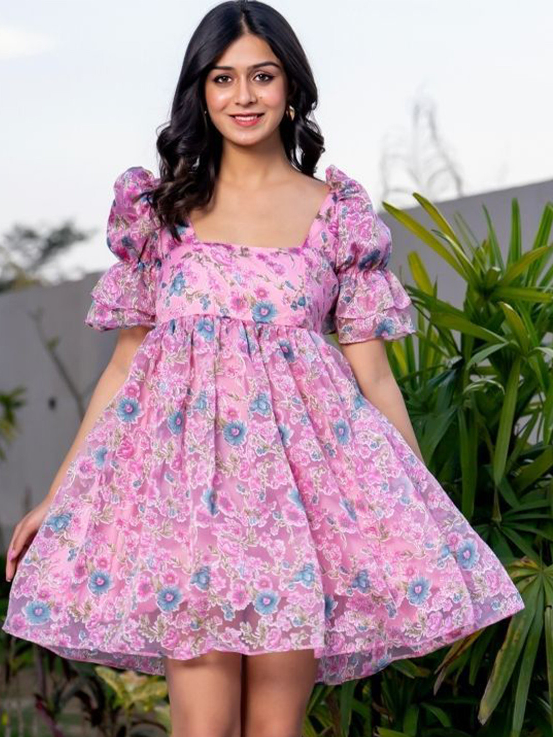 HOUSE OF JAMOTI Rose Puffy Mini Dress