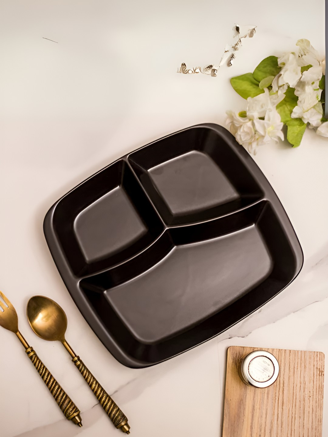 YELONA Black Bamboo Dishwasher and Microwave Safe Matte Plates