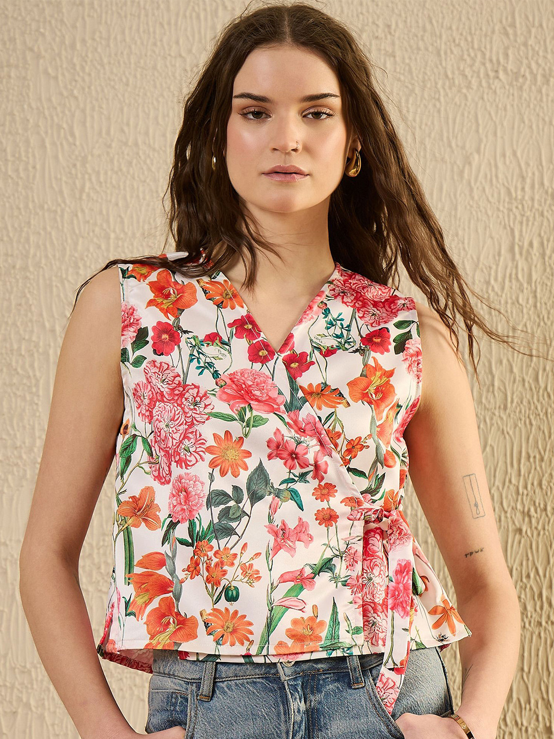 SANSKRUTIHOMES White Floral Printed V-Neck Oversized Wrap Top