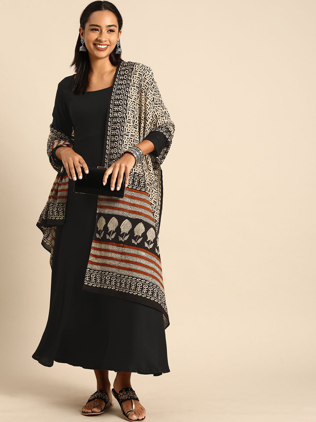 KALINI Round Neck A-Line Maxi Dresses With Dupatta