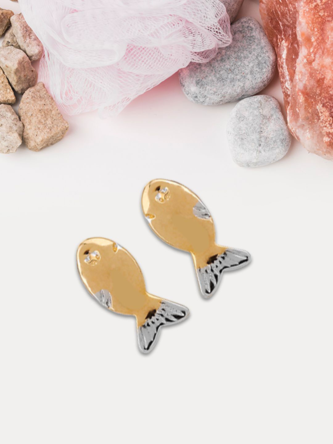 DressBerry Gold-Plated Classic Fish Shaped Studs
