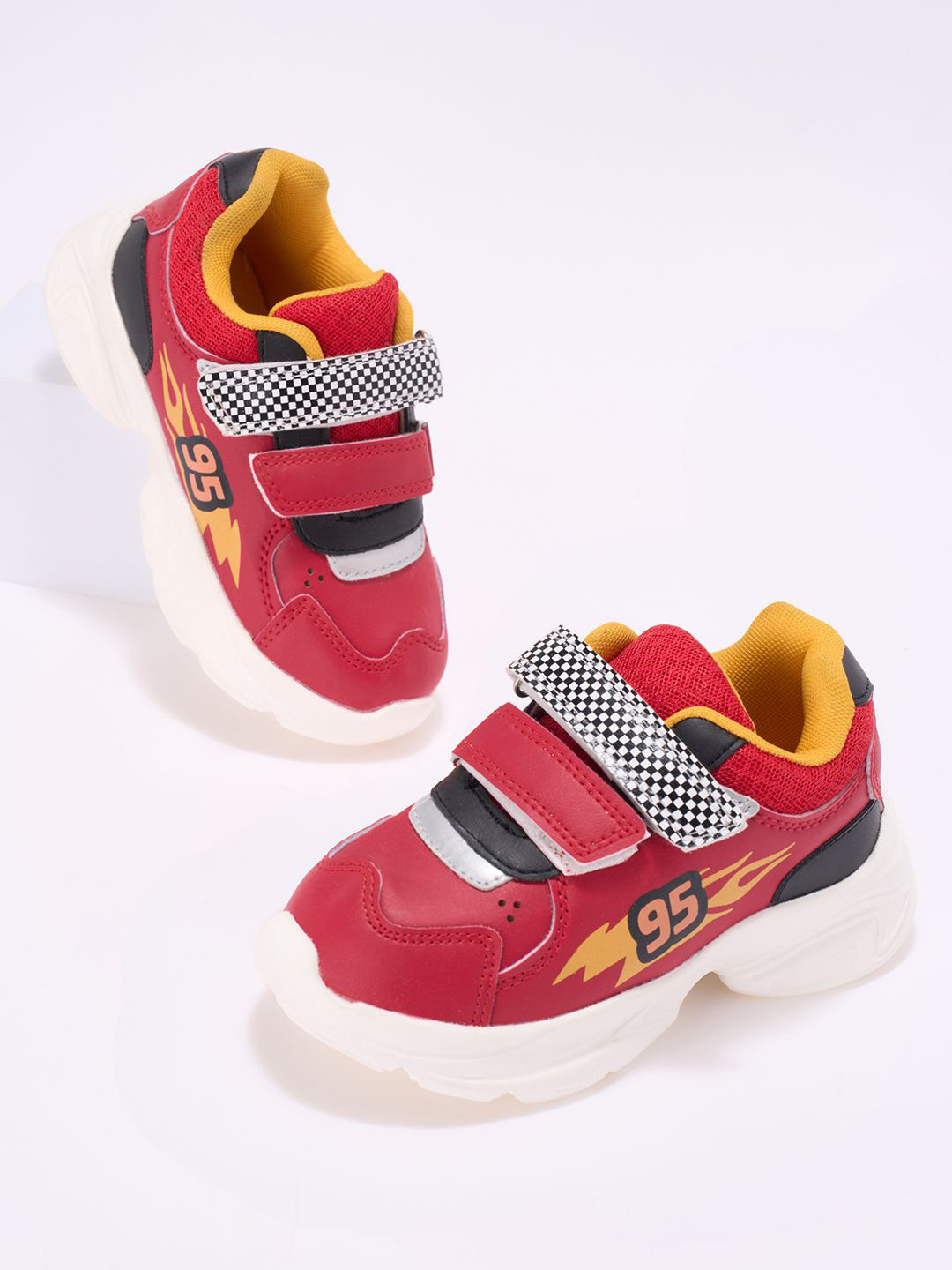 Pantaloons Junior Boys Non-Marking Velcro Walking  Shoes