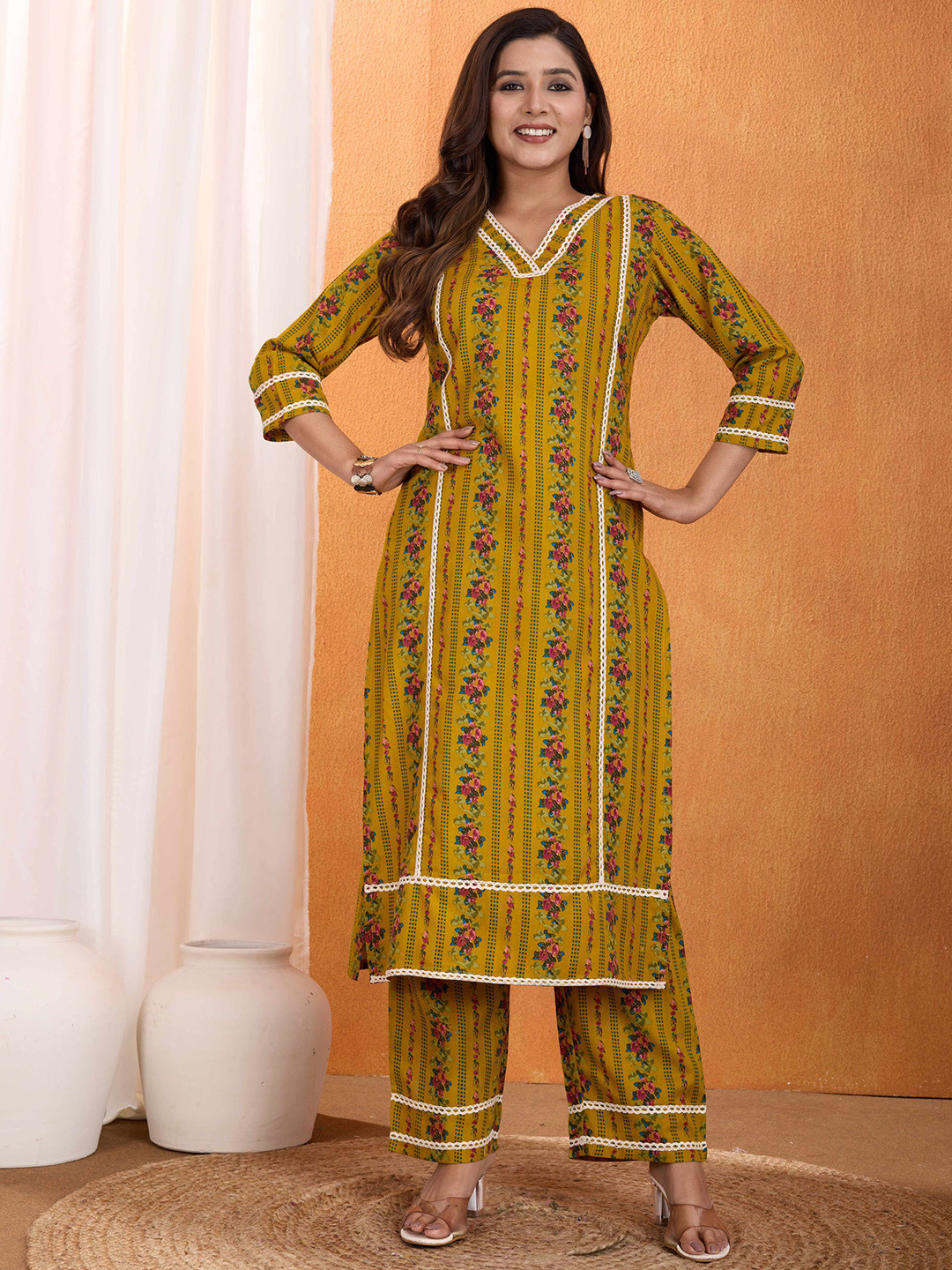 Anouk Floral Printed Panelled Lace Work Straight Kurta With Palazzos