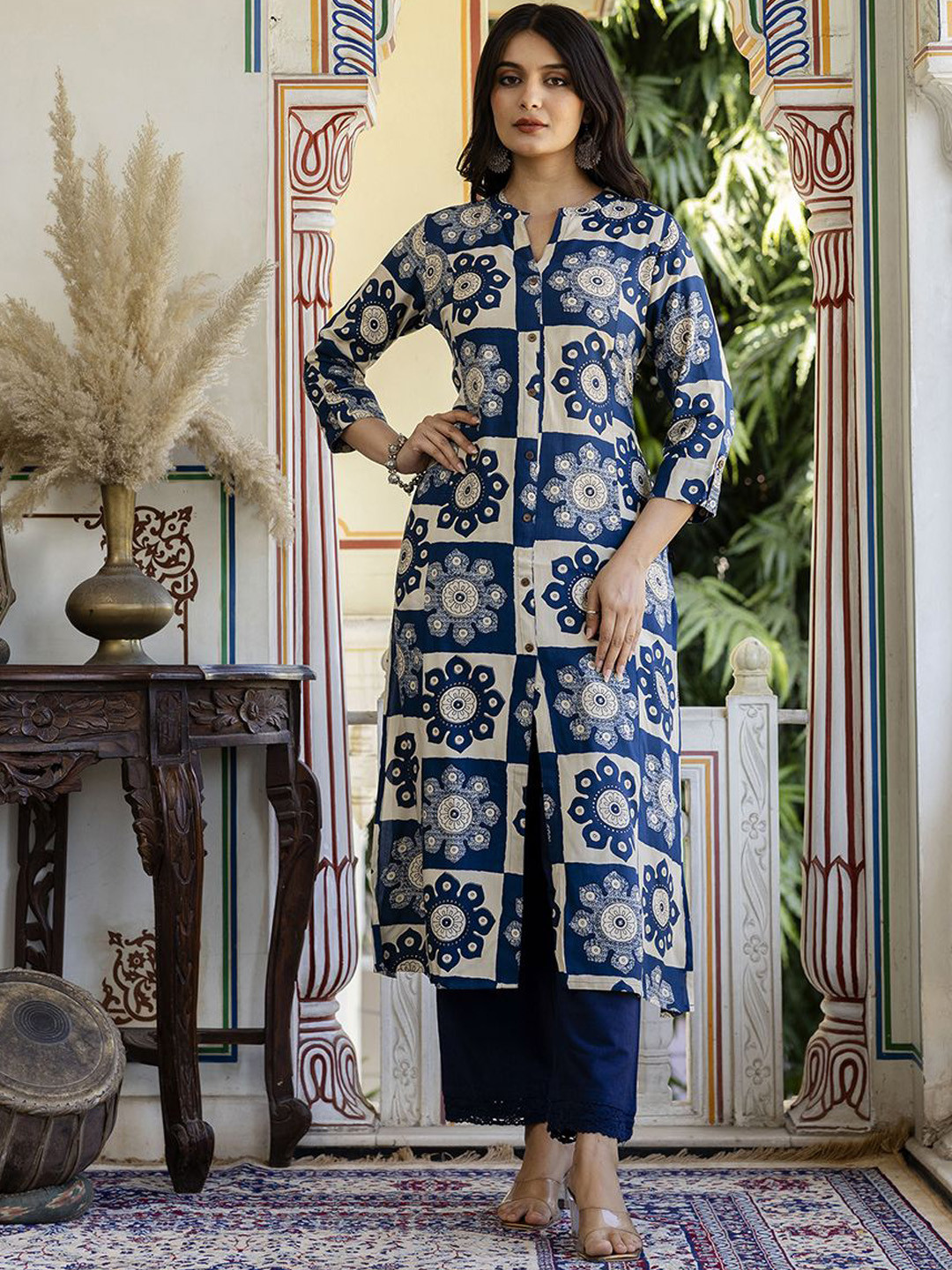 Pistaa Floral Printed Mandarn Collar A-Line Kurta With Palazzos